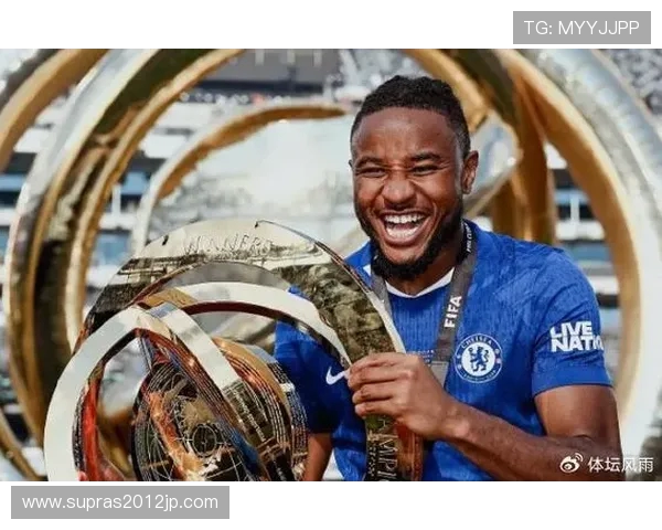 恩昆库造点亲罚命中米兰两球完胜维罗纳锁定胜局意甲赛场强势表现之夜